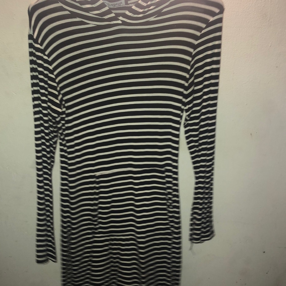 Long striped dress with one pocket and hoodie